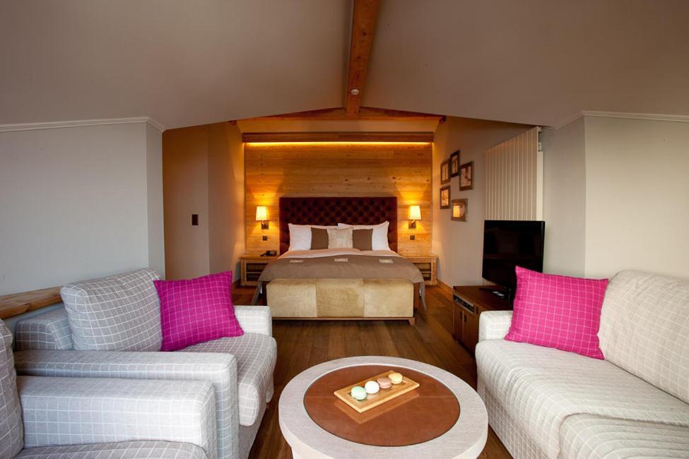 Hotel Royal Crans-Montana Phòng bức ảnh