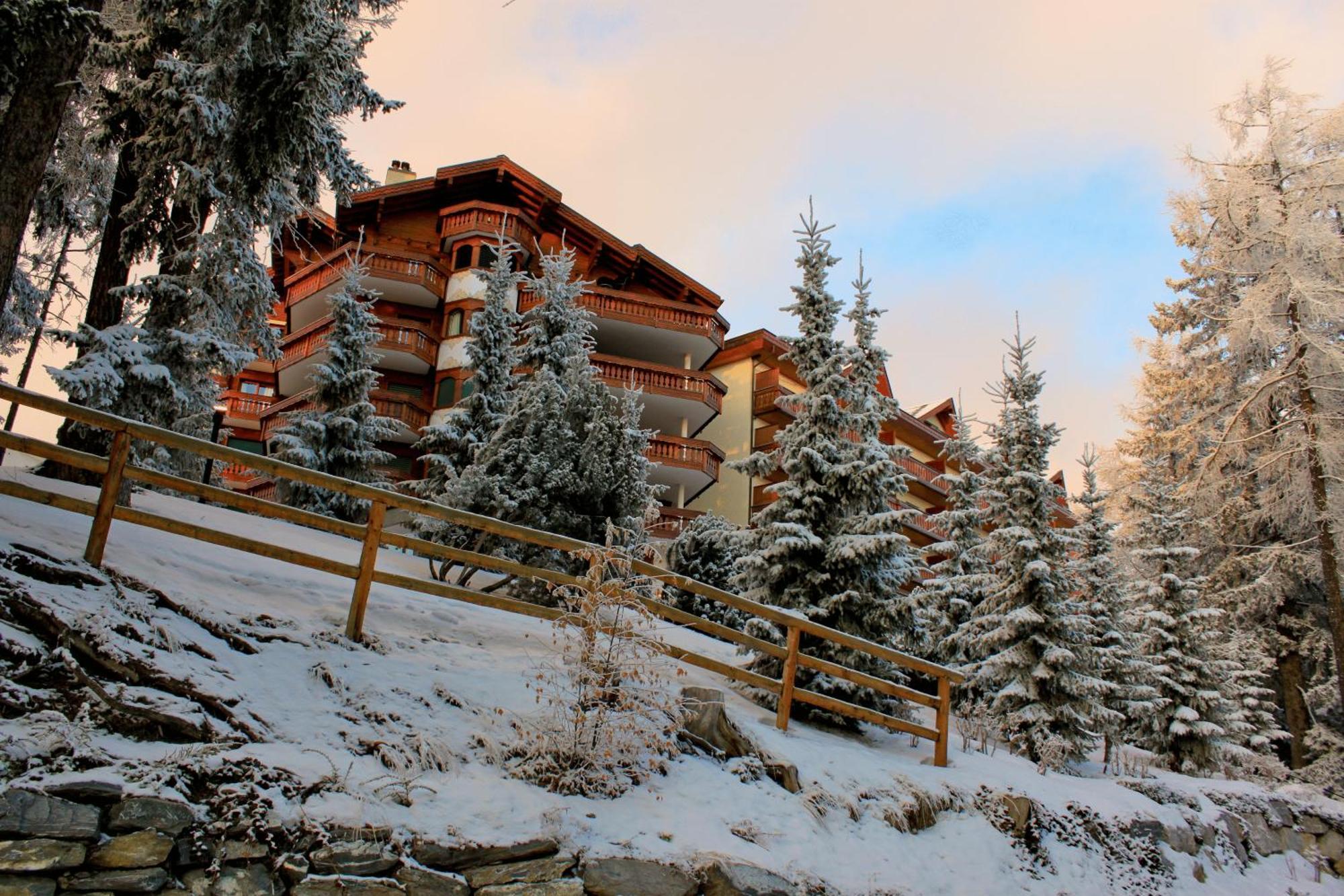 Hotel Royal Crans-Montana Ngoại thất bức ảnh